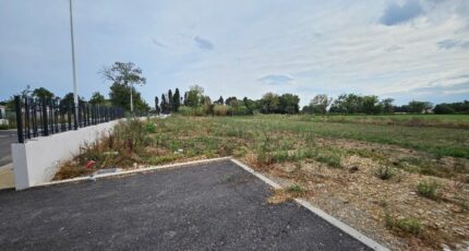 Saint-Martin-de-Crau Terrain à bâtir - 2254564-10197annonce320250829WRNml.jpeg Azur & Constructions