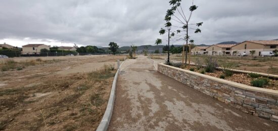Terrain à bâtir à Peyrolles-en-Provence, Provence-Alpes-Côte d'Azur