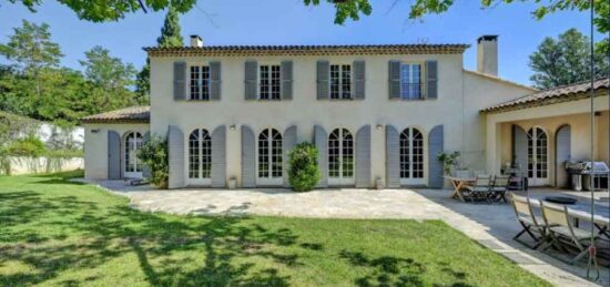 Terrain à bâtir à Aix-en-Provence, Provence-Alpes-Côte d'Azur