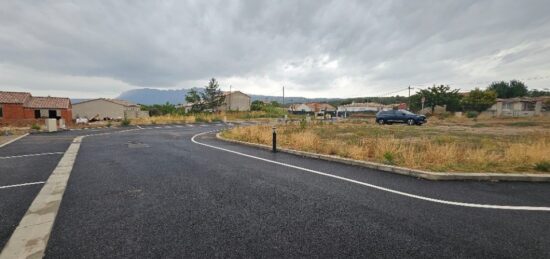 Terrain à bâtir à Pourrières, Provence-Alpes-Côte d'Azur