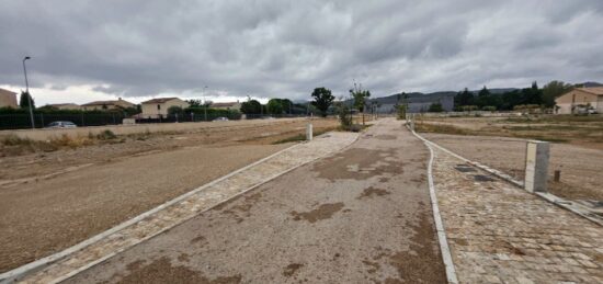 Terrain à bâtir à Peyrolles-en-Provence, Provence-Alpes-Côte d'Azur