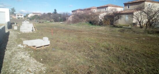 Terrain à bâtir à , Alpes-de-Haute-Provence