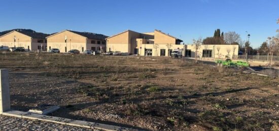 Terrain à bâtir à Peyrolles-en-Provence, Provence-Alpes-Côte d'Azur