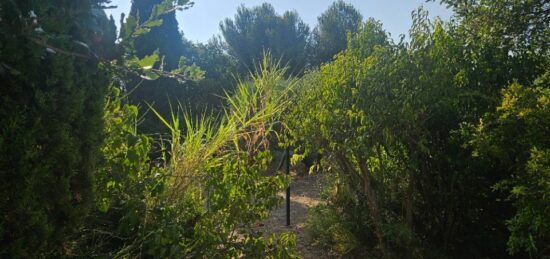 Terrain à bâtir à Les Pennes-Mirabeau, Provence-Alpes-Côte d'Azur